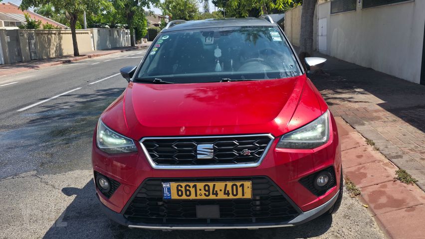 סיאט ארונה