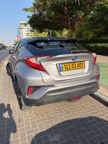 טויוטה C-HR