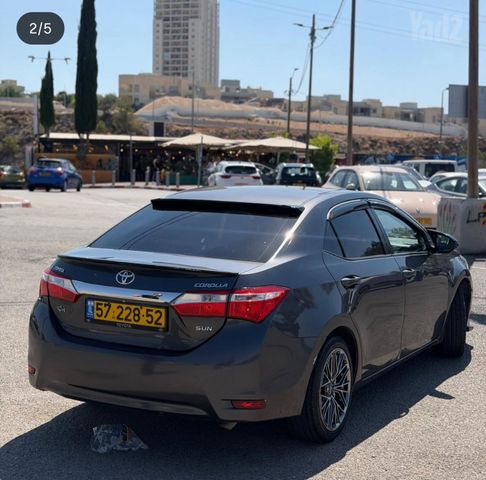 טויוטה קורולה