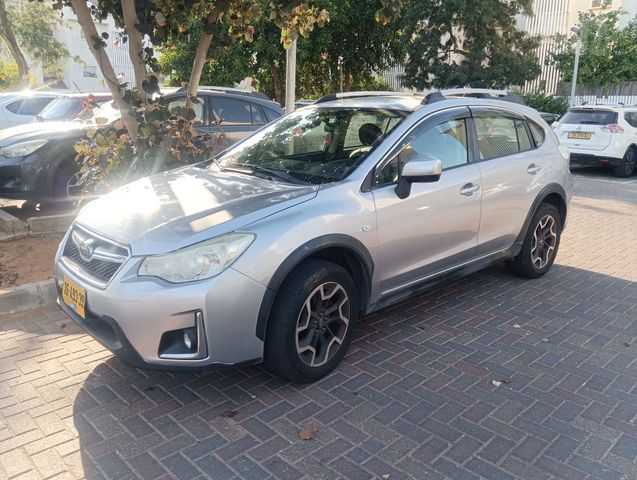 מודעת רכב סובארו XV