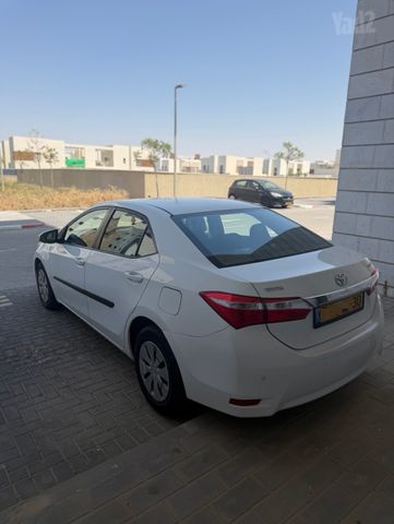 טויוטה קורולה
