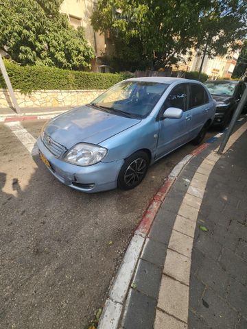 טויוטה קורולה