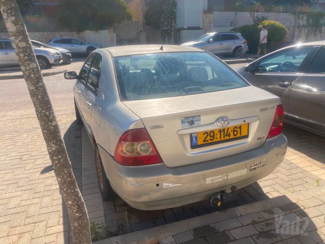 טויוטה קורולה