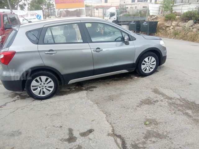 סוזוקי קרוסאובר