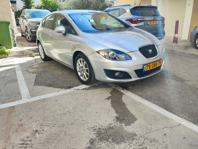 סיאט לאון