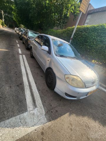 טויוטה קורולה