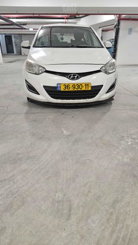 יונדאי i20