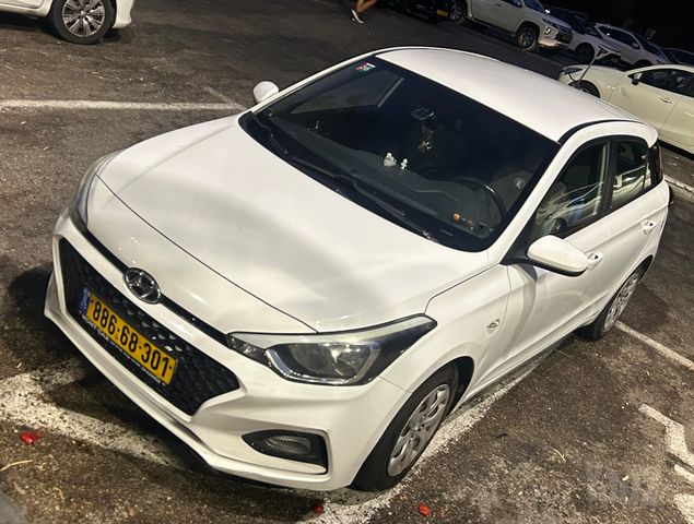 מודעת רכב יונדאי i20