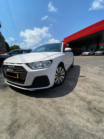 מודעת רכב אאודי A1