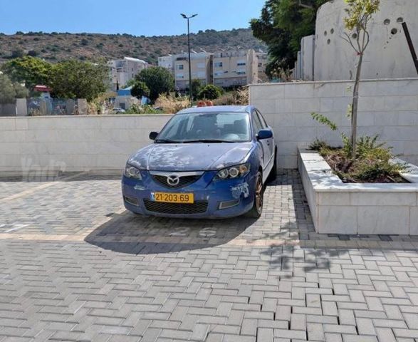 מודעת רכב מאזדה 3