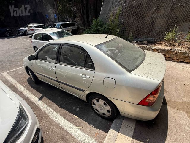 טויוטה קורולה