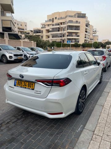 טויוטה קורולה