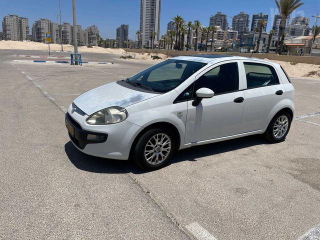 מודעת רכב פיאט פונטו
