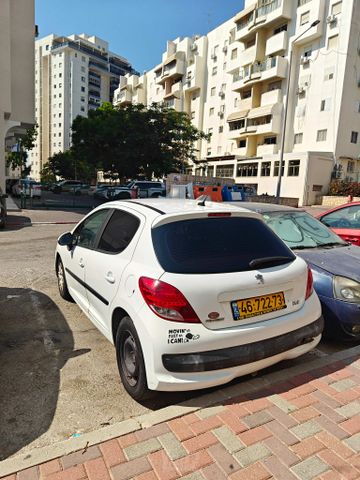 מודעת רכב פיג'ו 207