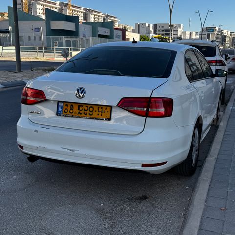 מודעת רכב פולקסווגן ג'טה
