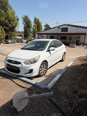 יונדאי אקסנט i25
