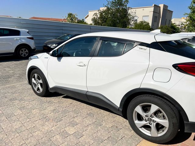 טויוטה C-HR