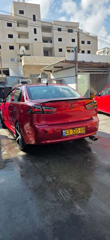 מיצובישי לנסר