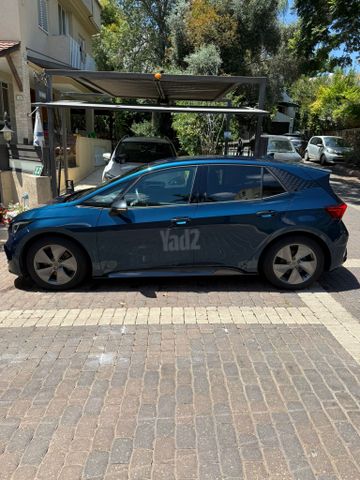 קופרה בורן