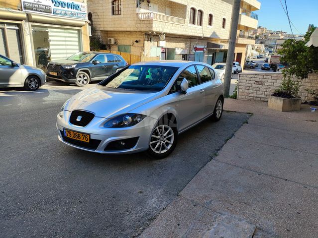 סיאט לאון