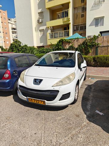 פיג'ו 207