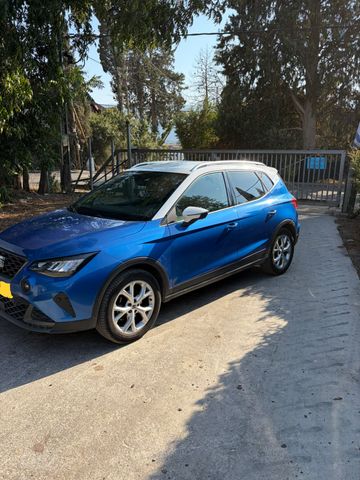 סיאט ארונה