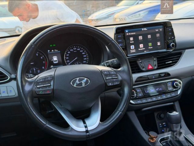 יונדאי i30