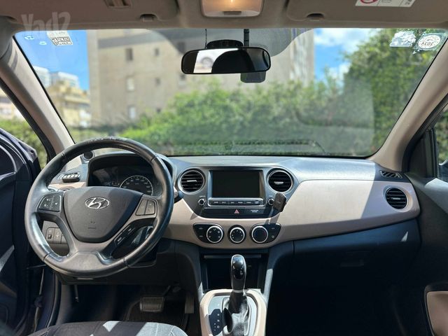 יונדאי i10