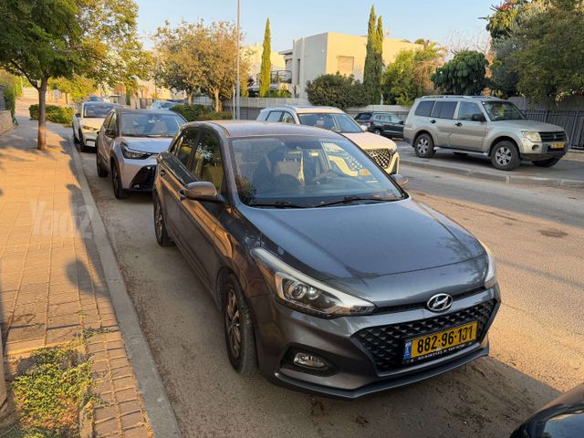 מודעת רכב יונדאי i20