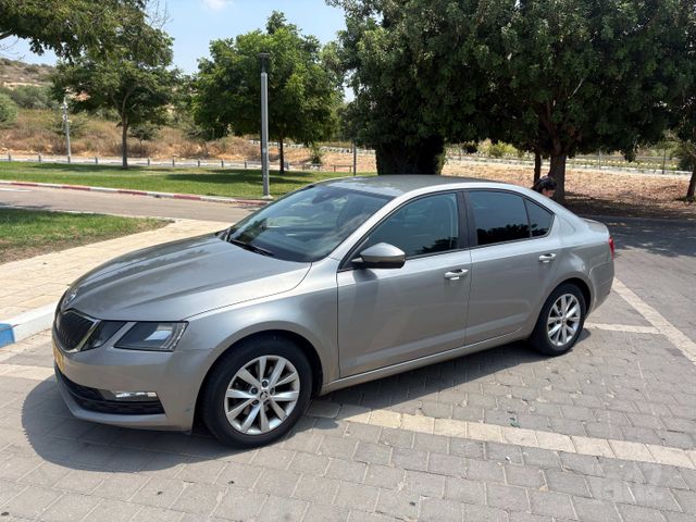 סקודה אוקטביה