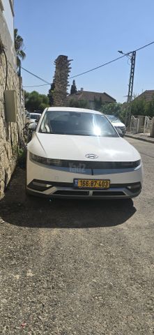 יונדאי איוניק 5