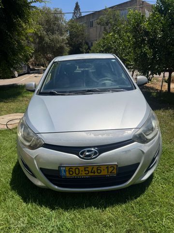 יונדאי i20