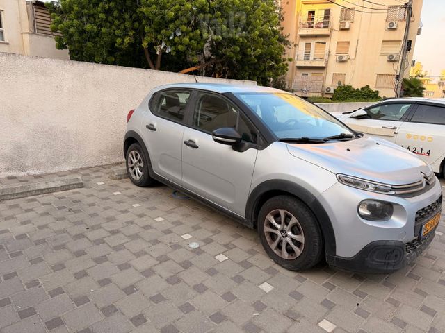 מודעת רכב סיטרואן C3