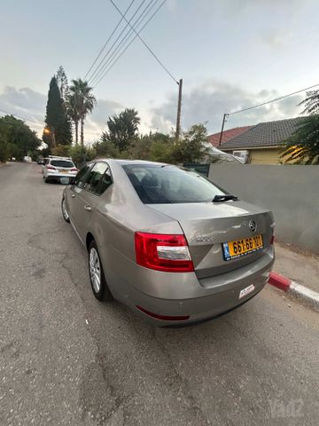 סקודה אוקטביה