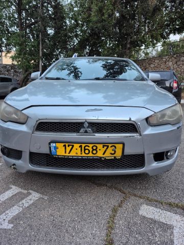 מיצובישי לנסר