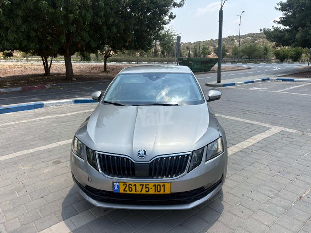 סקודה אוקטביה