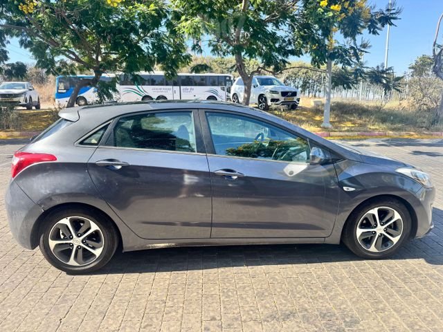 יונדאי i30