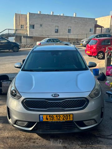 קיה נירו
