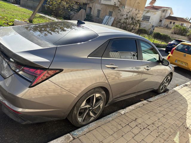 יונדאי אלנטרה