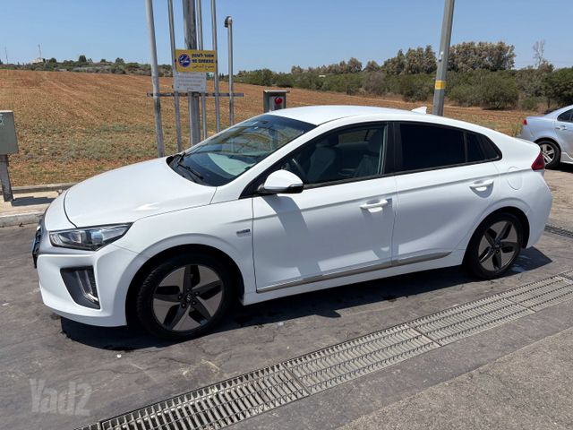 מודעת רכב יונדאי איוניק
