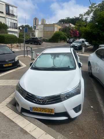 טויוטה קורולה