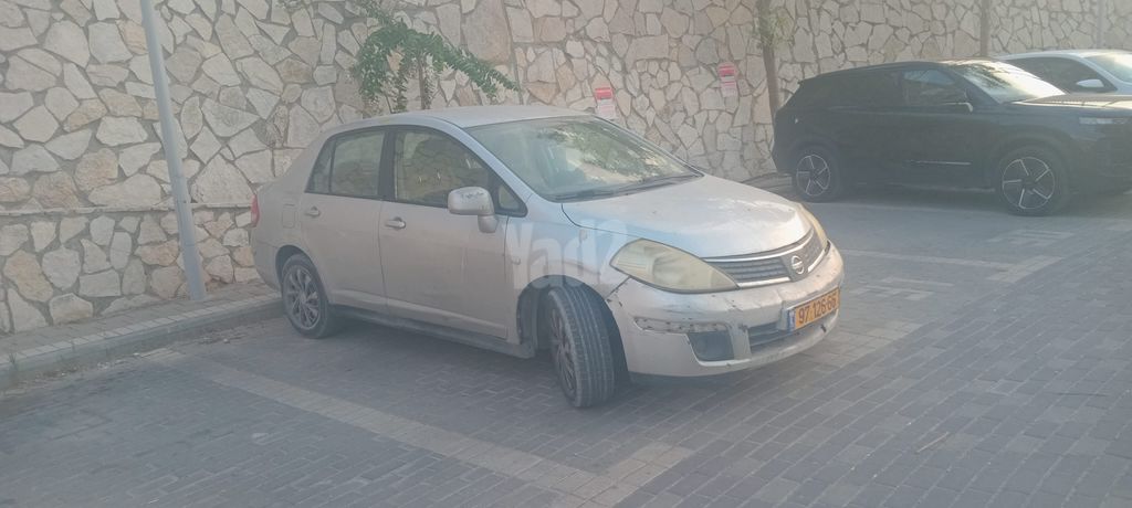 ניסאן טידה