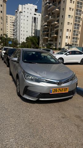 טויוטה קורולה