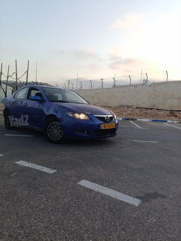 מודעת רכב מאזדה 3