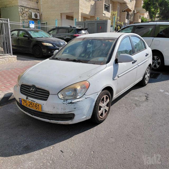 יונדאי אקסנט i25