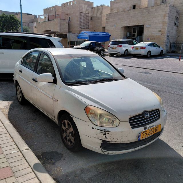 יונדאי אקסנט i25