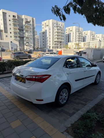 מודעת רכב טויוטה קורולה