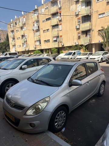 יונדאי i20