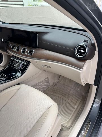 מודעת רכב מרצדס-בנץ E-class