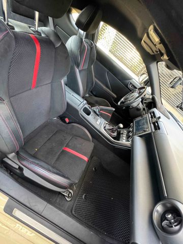 סובארו BRZ
